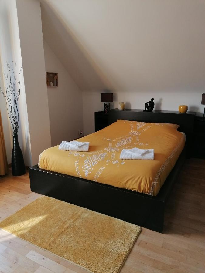 Le Clos Du Montys Louveigné Dış mekan fotoğraf